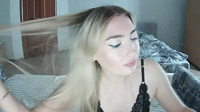 Mira royy online show from 06/25/26, 01:04