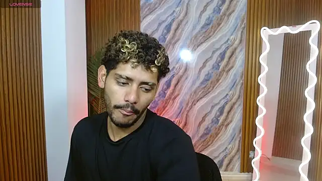 milo tay online show from 04/12/26, 03:00