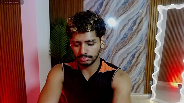 milo tay online show from 04/15/26, 04:19