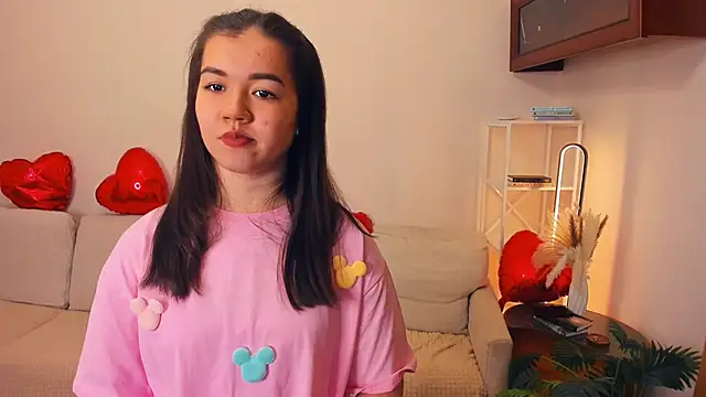 ShanaYock online show from 04/17/26, 07:50