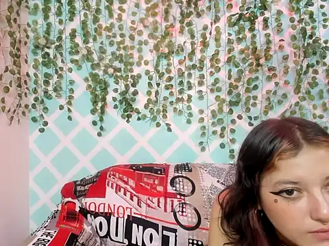 Selene 333 hot online show from 04/11/26, 05:17