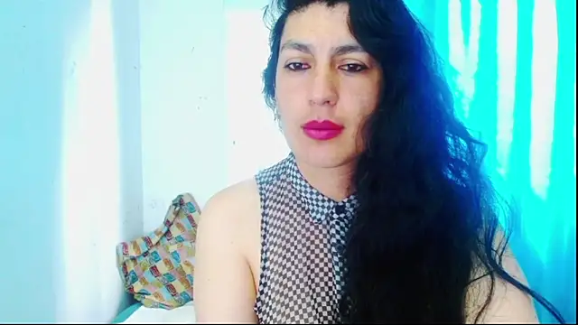 diosa gil online show from 04/14/26, 02:01