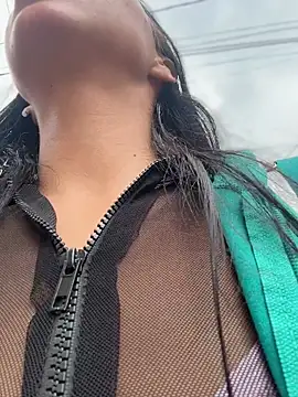 Snapshot of ariella_11 chatting on 04/14/26, 06:58 ariella 11 online show from 04/14/26, 06:58