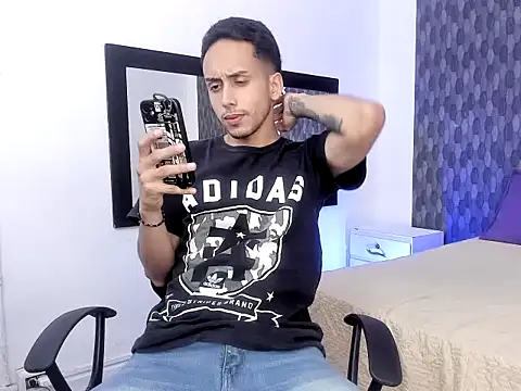 Zack isback online show from 04/09/26, 11:43