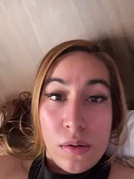 Aitana Lux online show from 04/21/26, 07:28