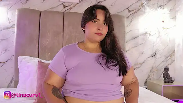 Snapshot of TinaCurv_Pv chatting on 04/15/26, 12:12 TinaCurv Pv online show from 04/15/26, 12:12