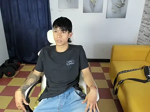 orrduz06 online show from 04/11/26, 01:21