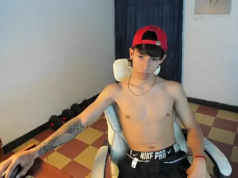 orrduz06 online show from 04/12/26, 01:43