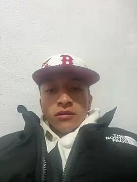 Snapshot of Aaron_Brink_ chatting on 04/13/26, 06:46 Aaron Brink online show from 04/13/26, 06:46