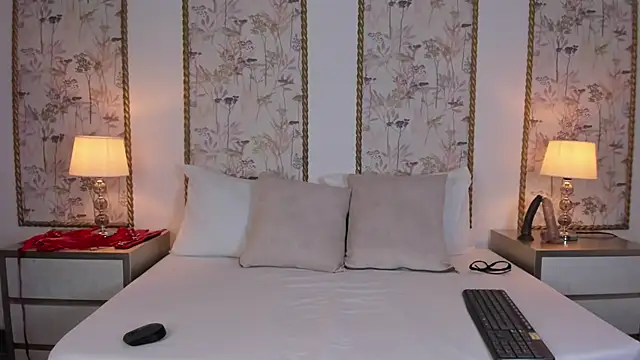 jade spinters online show from 06/25/26, 07:40