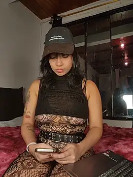 NefertitiXO online show from 06/02/26, 01:40