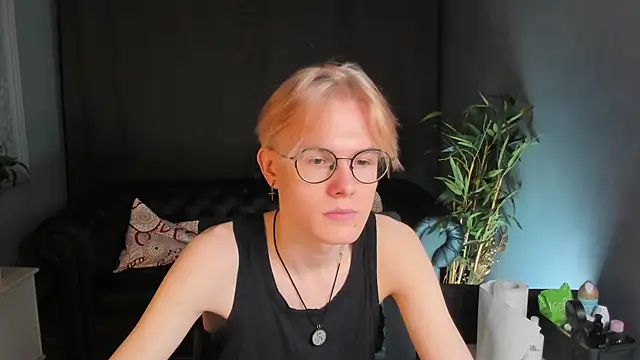 Snapshot of Liam_Blair chatting on 04/16/26, 05:30 Liam Blair online show from 04/16/26, 05:30