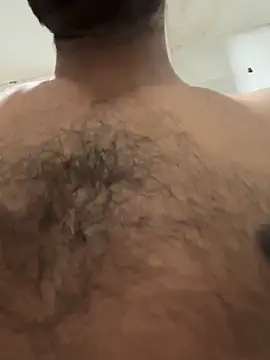 newdelhiBOY  online show from 04/15/26, 02:07