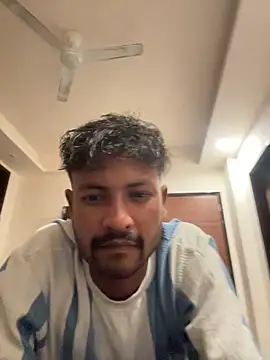 newdelhiBOY  online show from 05/16/26, 03:00