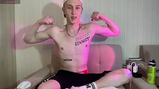 Snapshot of Travis_Gracile chatting on 04/16/26, 09:32 Travis Gracile online show from 04/16/26, 09:32