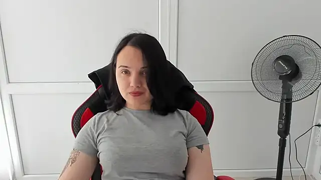 Caroline cutte online show from 06/10/26, 06:56
