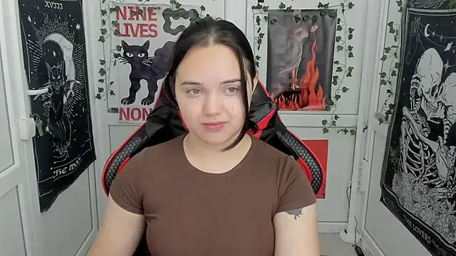 Caroline cutte online show from 07/26/26, 06:43