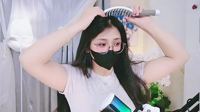 Chan Chann online show from 05/24/26, 02:27