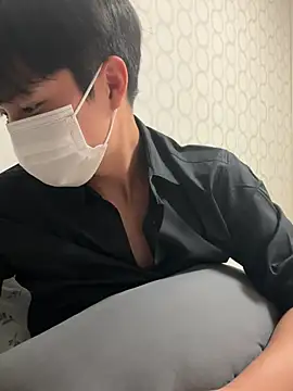 xezie online show from 04/17/26, 12:41