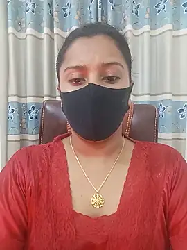 Snapshot of zareen_approach chatting on 06/18/26, 04:11 zareen approach online show from 06/18/26, 04:11