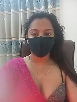 Snapshot of zareen_approach chatting on 06/27/26, 05:18 zareen approach online show from 06/27/26, 05:18