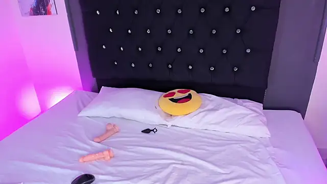 azukakurokami online show from 04/23/26, 12:04