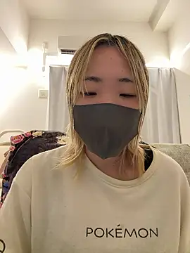 Snapshot of MITUKI0707 chatting on 04/12/26, 12:10 MITUKI0707 online show from 04/12/26, 12:10