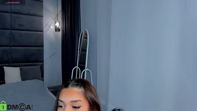 Aisha Tiffany online show from 05/13/26, 09:39