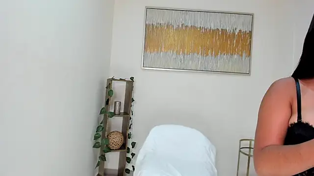 Snapshot of Mindy_Claker chatting on 04/14/26, 08:37 Mindy Claker online show from 04/14/26, 08:37