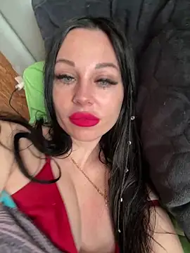 Snapshot of Alenka_ki chatting on 05/02/26, 05:12 Alenka ki online show from 05/02/26, 05:12