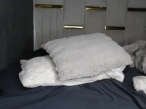 Snapshot of CreamyPussy95 chatting on 04/10/26, 08:13 CreamyPussy95 online show from 04/10/26, 08:13