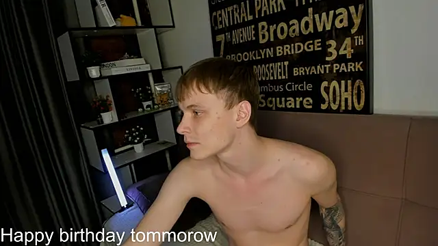 TwinkWhite online show from 05/14/26, 09:10