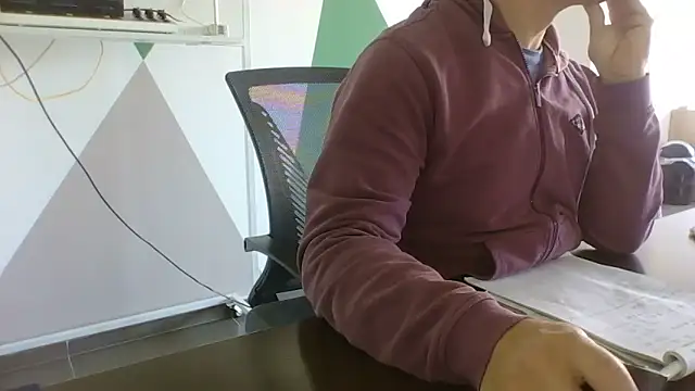 brunosso85ita online show from 04/14/26, 07:03