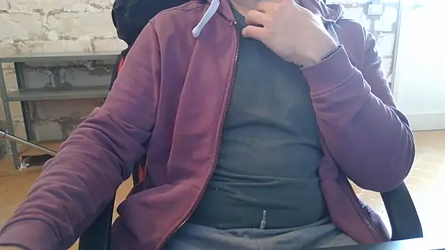 brunosso85ita online show from 04/16/26, 12:39