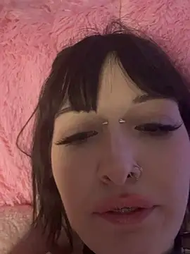 virusDoll online show from 05/31/26, 06:09