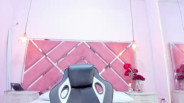 Kimmiebellarie online show from 04/15/26, 12:45