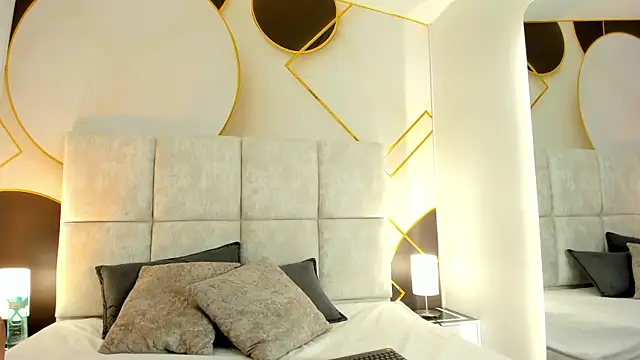 Liney09  online show from 04/14/26, 07:42