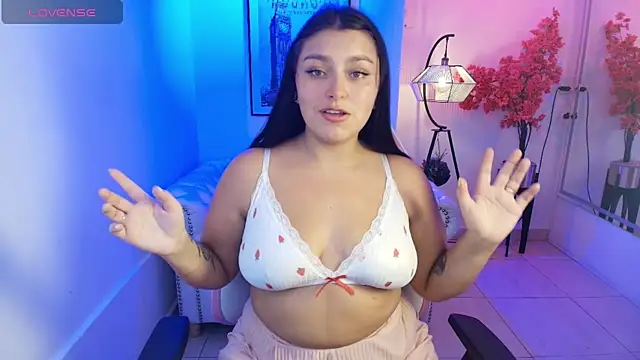 Selene blake online show from 04/14/26, 12:44