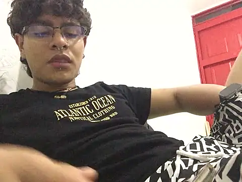 xhecho uzumaki online show from 06/13/26, 05:05