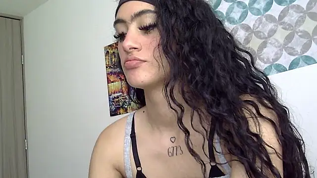 Snapshot of shelsy_d chatting on 05/19/26, 09:32 shelsy d online show from 05/19/26, 09:32