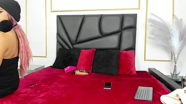 Flor pink online show from 04/15/26, 03:35