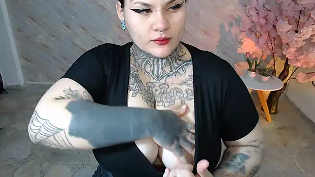 sherlytattos online show from 07/17/26, 03:57