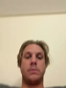 Snapshot of tinyterrors chatting on 04/15/26, 04:08 tinyterrors online show from 04/15/26, 04:08