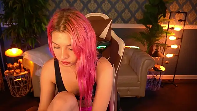 PinkyTrix online show from 06/13/26, 05:49