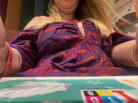 kavyasingh36 online show from 04/12/26, 08:25