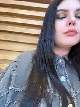 Snapshot of AmeliaBronze chatting on 04/16/26, 07:20 AmeliaBronze online show from 04/16/26, 07:20