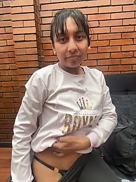MELIZ QUEEN online show from 06/24/26, 12:26