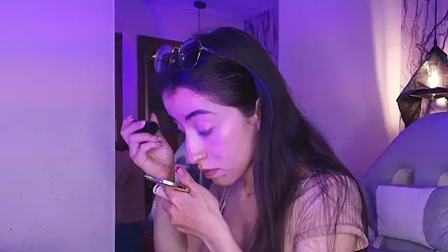 Snapshot of VictoriaSky_ chatting on 04/15/26, 11:28 VictoriaSky online show from 04/15/26, 11:28