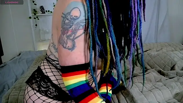Medarda online show from 05/28/26, 03:59
