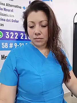 Snapshot of SARA_21- chatting on 05/19/26, 01:06 SARA 21- online show from 05/19/26, 01:06